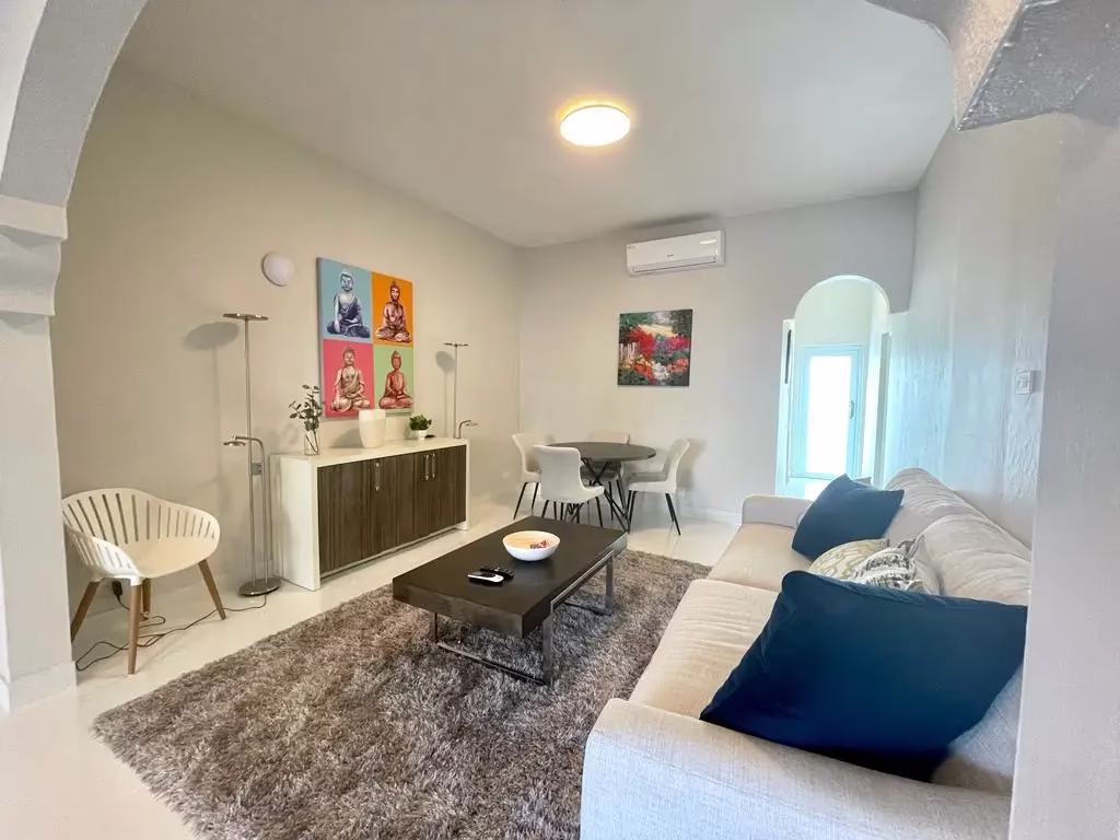 Condo 02, 3 bedroom condo in Condado